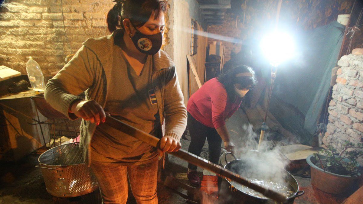 El comedor Horneritos, una iniciativa solidaria para que coman 200 familias de Las Heras