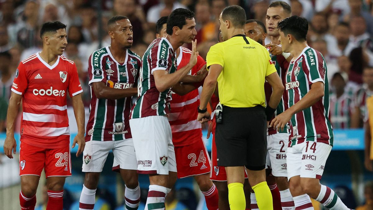 River la pasó muy mal cuando jugó con Fluminense en Brasil, por Copa Libertadores.
