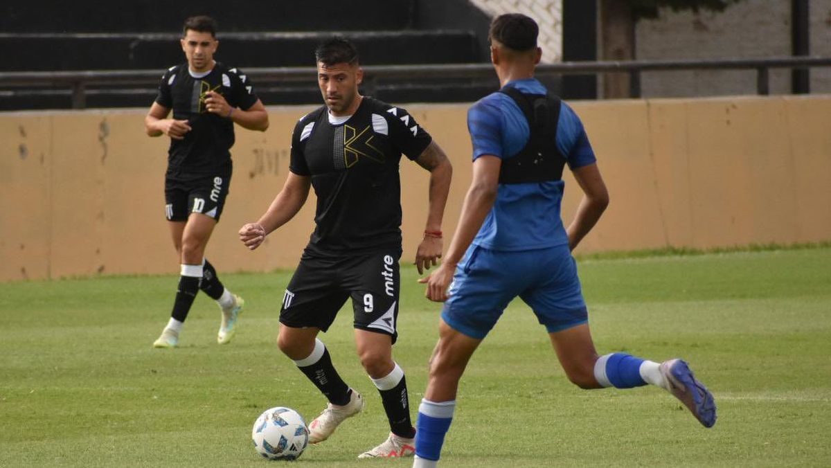 El Tanque Silba es un jugador que le puede aportar muchos goles al Lobo. El Tanque Silba es un jugador que le puede aportar muchos goles al Lobo.