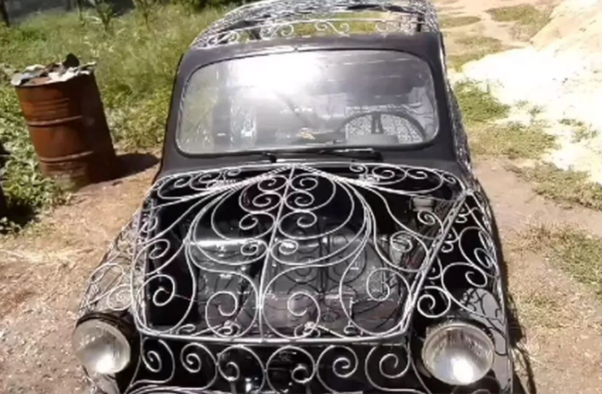 ¡Divino! Tuneó su Fiat 600 como si fuera "transparente" y es furor.
