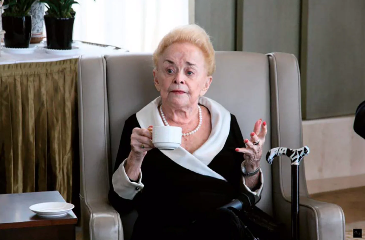 En 2014, cuando un entrevistador le preguntó si estaba preparada para jubilarse, Erna respondió: "No, no….Sólo tengo 93". En 2014, cuando un entrevistador le preguntó si estaba preparada para jubilarse, Erna respondió: "No, no….Sólo tengo 93".