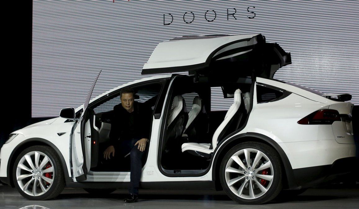 El Tesla Model X presenta un problema de seguridad que permitiría hackear y robar el coche en unos pocos minutos