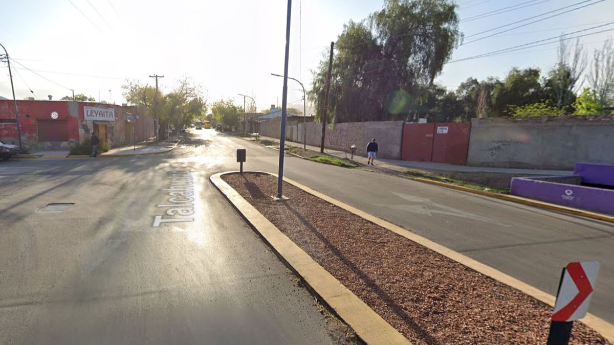 Los policías vieron a los sospechosos en el cruce de calles Talcahuano y Juncal, de Godoy Cruz. Los policías vieron a los sospechosos en el cruce de calles Talcahuano y Juncal, de Godoy Cruz.