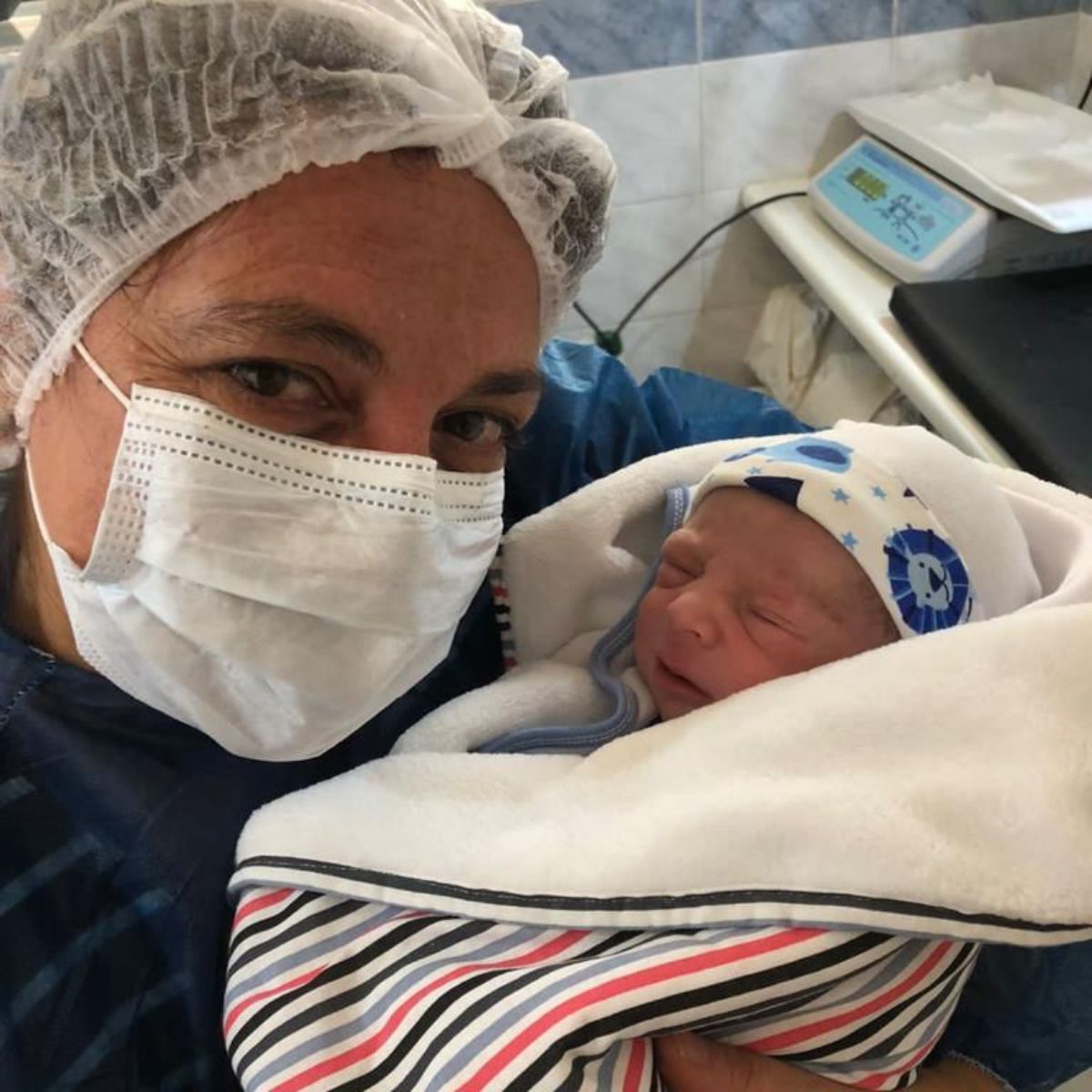 La felicidad reflejada en el rostro de Silvina, luego de que Marina diera a luz a Tiburcio.