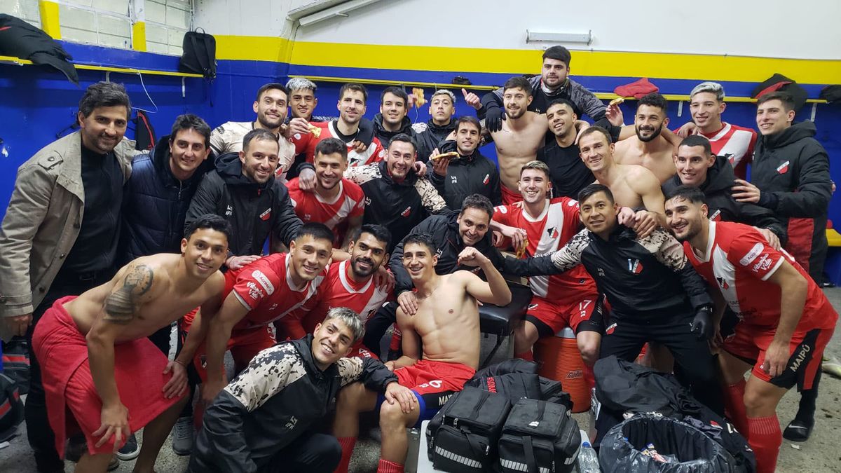 Deportivo Maipú festejó el triunfazo ante Atlanta de visitante. Deportivo Maipú festejó el triunfazo ante Atlanta de visitante.