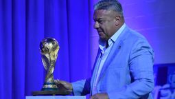 Chiqui Tapia llevará la Copa del Mundo a San Juan y cumplirá su promesa