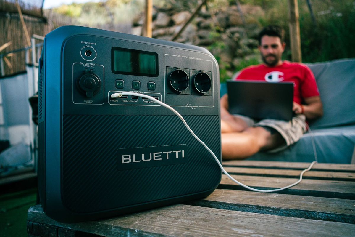 Cada vez más viajeros elijen llegar a Cuba con equipos de energía portátiles. Cada vez más viajeros elijen llegar a Cuba con equipos de energía portátiles.