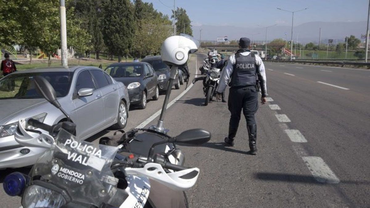 El accidente fatal ocurrió en horas de la siesta en el Acceso Este en Maipú (foto ilustrativa).
