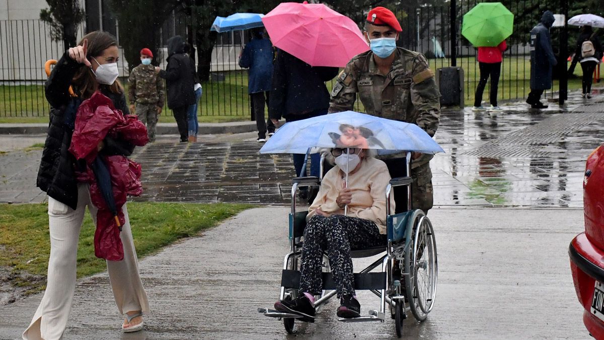 De los más de 8.000 casos de coronavirus en Argentina, 3.500 pertenecen a Buenos Aires.