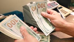 Aunque el dólar blue hoy en Mendoza bajó durante la semana sumó $12.