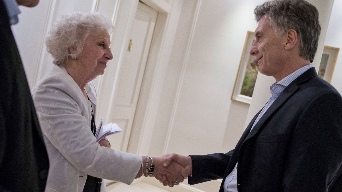 Estela de Carlotto en una visita a la residencia de Olivos durante la presidencia de Maurcio Macri.&nbsp;