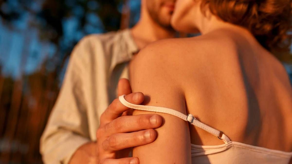 Cuál es la zona erógena de cada signo del zodiaco, según la Astrología.