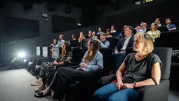 Este cine inteligente mide las reacciones físicas a lo que se ve en pantalla. Este cine inteligente mide las reacciones físicas a lo que se ve en pantalla.