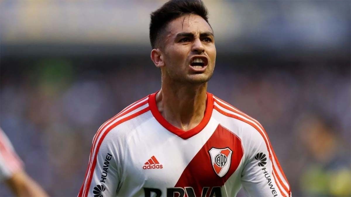 Gonzalo Pity Marínez aún no puede jugar en River tras su vuelta.