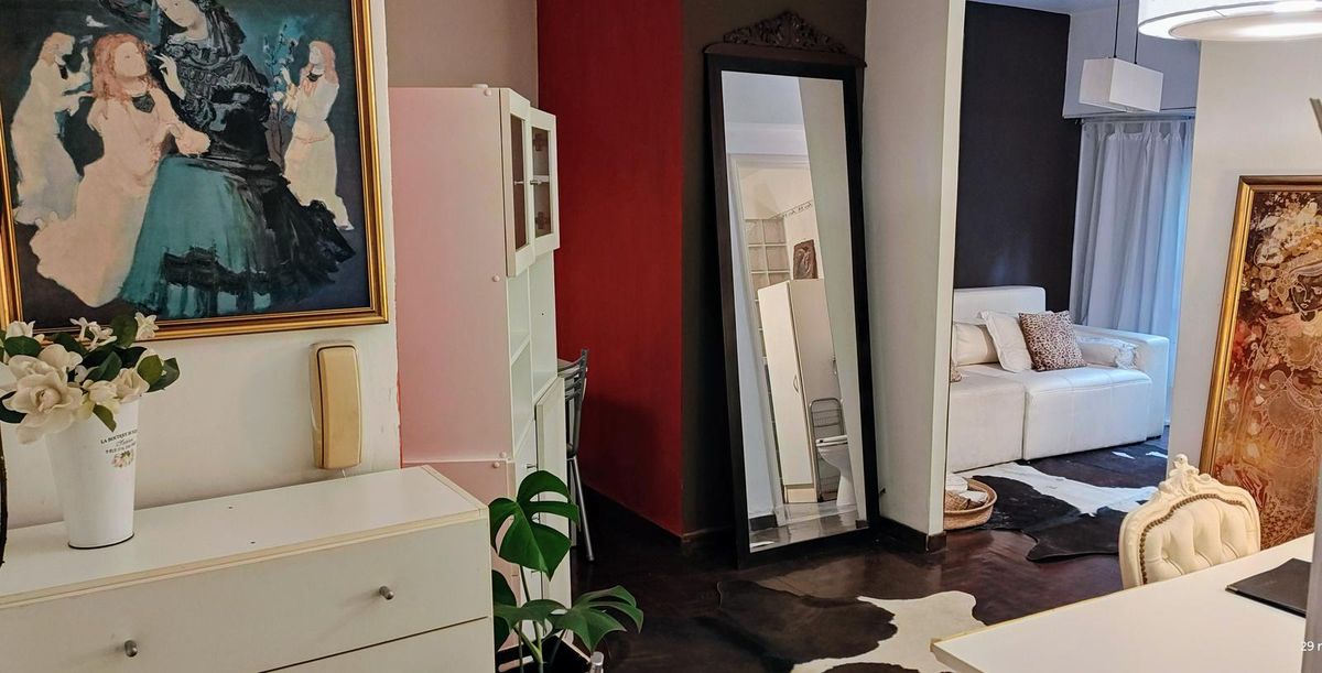 Este es uno de los departamentos más destacados en zona de Recoleta, Buenos Aires. Este es uno de los departamentos más destacados en zona de Recoleta, Buenos Aires.