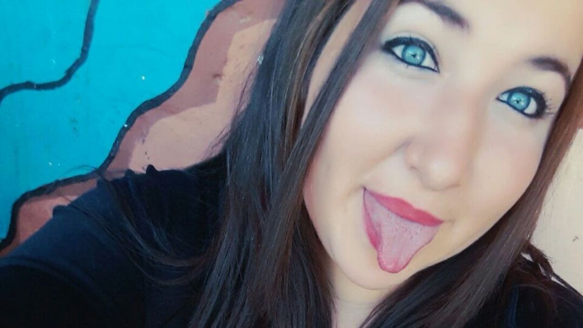 Karen Ríos estudiaba Enfermería. Fue asesinada a puñaladas por su ex cuñado Hugo Sosa, que fue en busca de su hermana Melisa.