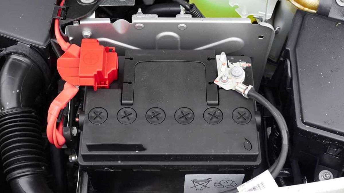 Las baterías, como todo en el auto, requieren mantenimiento. Las baterías, como todo en el auto, requieren mantenimiento.