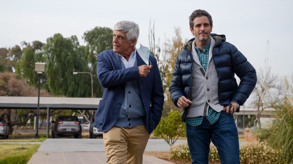 Claudio y Pablo Burgos acaban de realizar una operación complejísima.