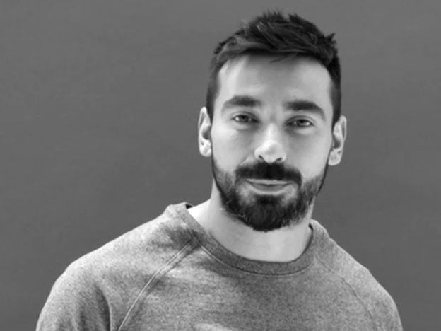 Ellas suspiran: el Pocho Lavezzi posó como nunca lo hizo