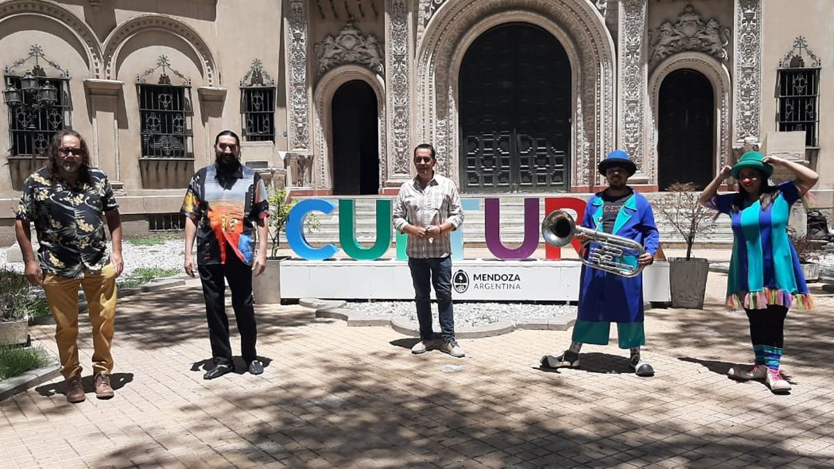 Cacho Garay, Hugo Varela, Pablo Moreno, Tatán y Porotita.