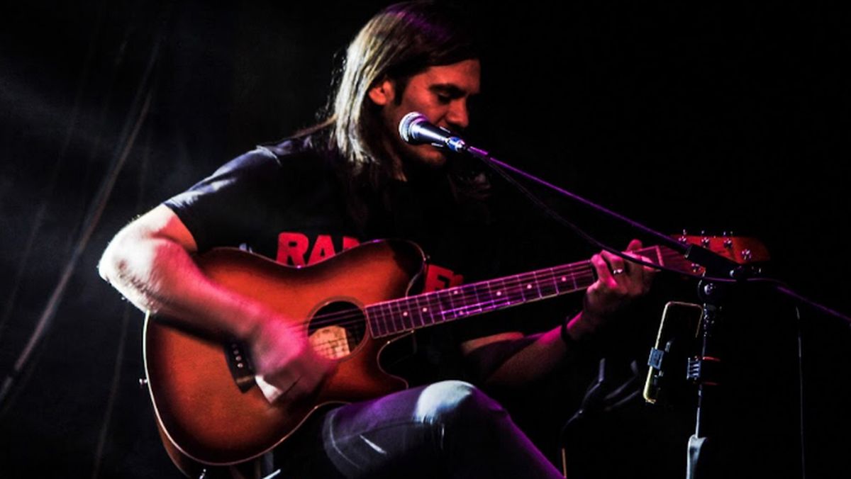 Charlie Frites interpreta a Piazzolla este viernes en Cálamo & Papiro. Charlie Frites interpreta a Piazzolla este viernes en Cálamo & Papiro.