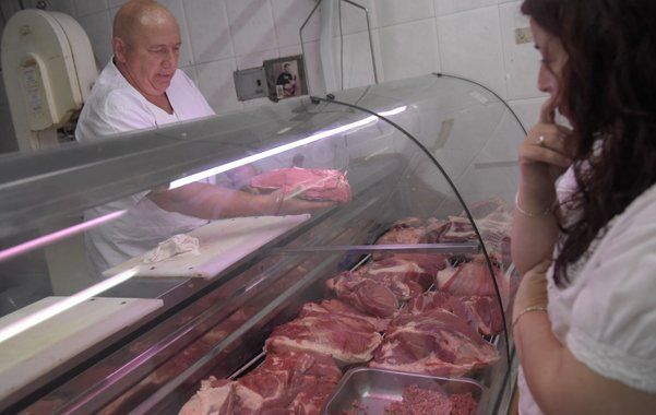 Carne: el consumo en marzo fue uno de los más bajos de la década