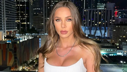 Dejando su hilo dental a la vista, Romina Malaspina es la reina más audaz de Halloween