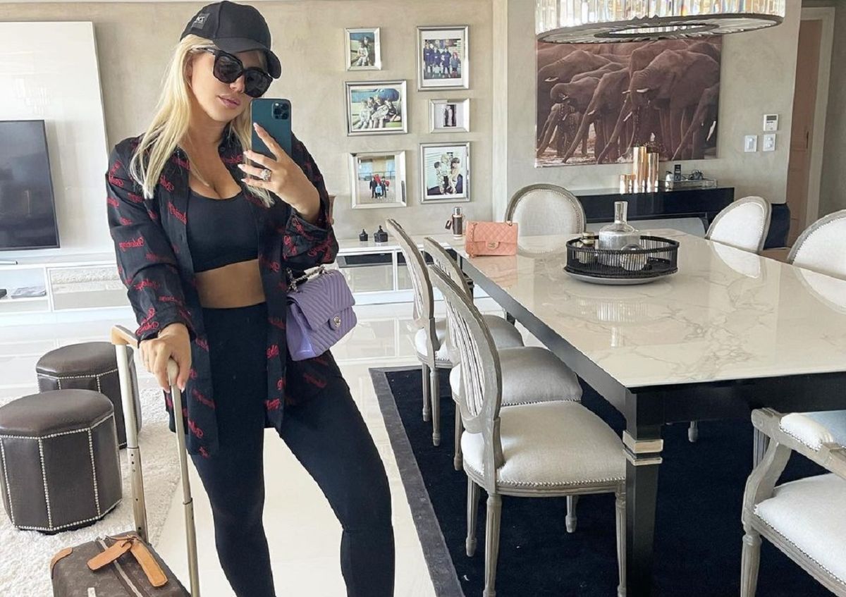 Las fotos de la impactante mansión de Wanda Nara en Argentina.