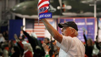 Donald Trump insiste en su prohibición a los musulmanes, le llueven las críticas y hasta lo tildaron de 