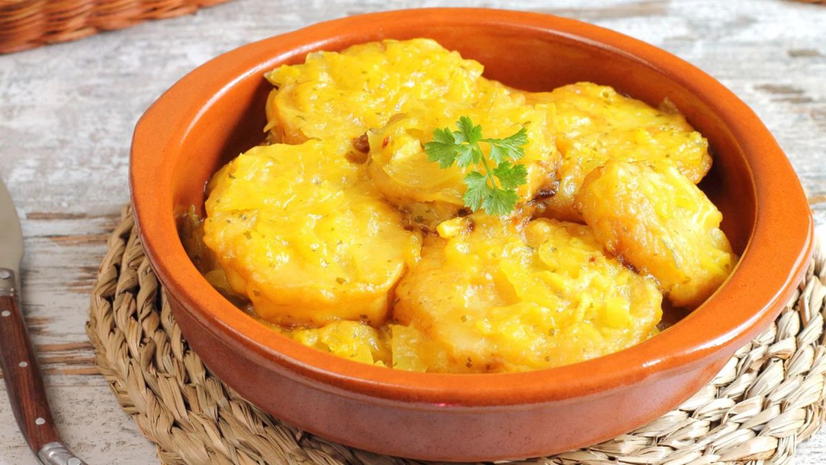 Aprende a preparar la receta de papas a la importancia, paso a paso. Foto: gentileza hola.com. Aprende a preparar la receta de papas a la importancia, paso a paso. Foto: gentileza hola.com.