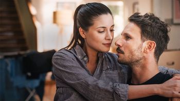 Netflix: la película que vale oro entre las comedias románticas de la plataforma