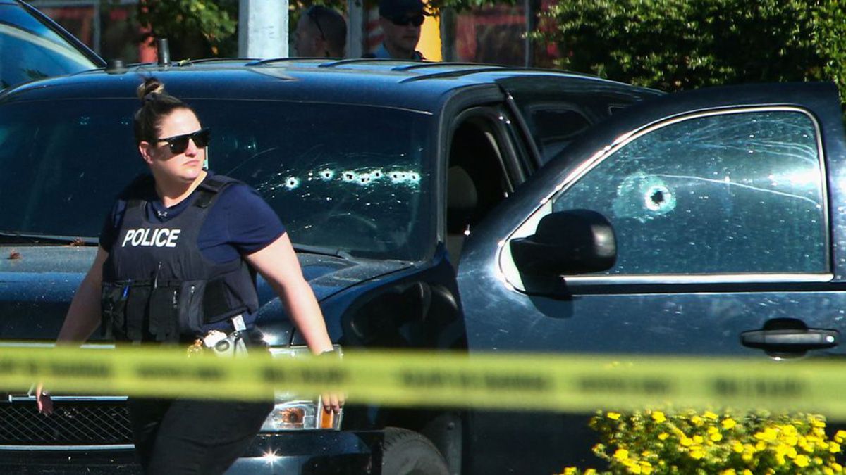 La policía canadiense trata de establecer el vínculo entre el agresor y las personas fallecidas durante el tiroteo en la ciudad de Langley
