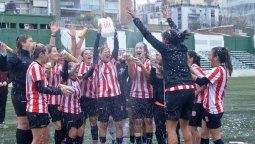 Festejaron un bidón porque no había trofeo