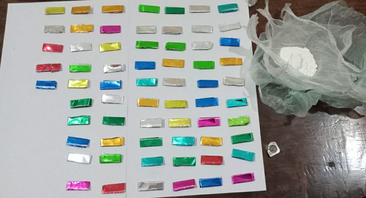 La Policía secuestró un importante cantidad de droga, dinero y armas en distintos puntos de la provincia. La Policía secuestró un importante cantidad de droga, dinero y armas en distintos puntos de la provincia.