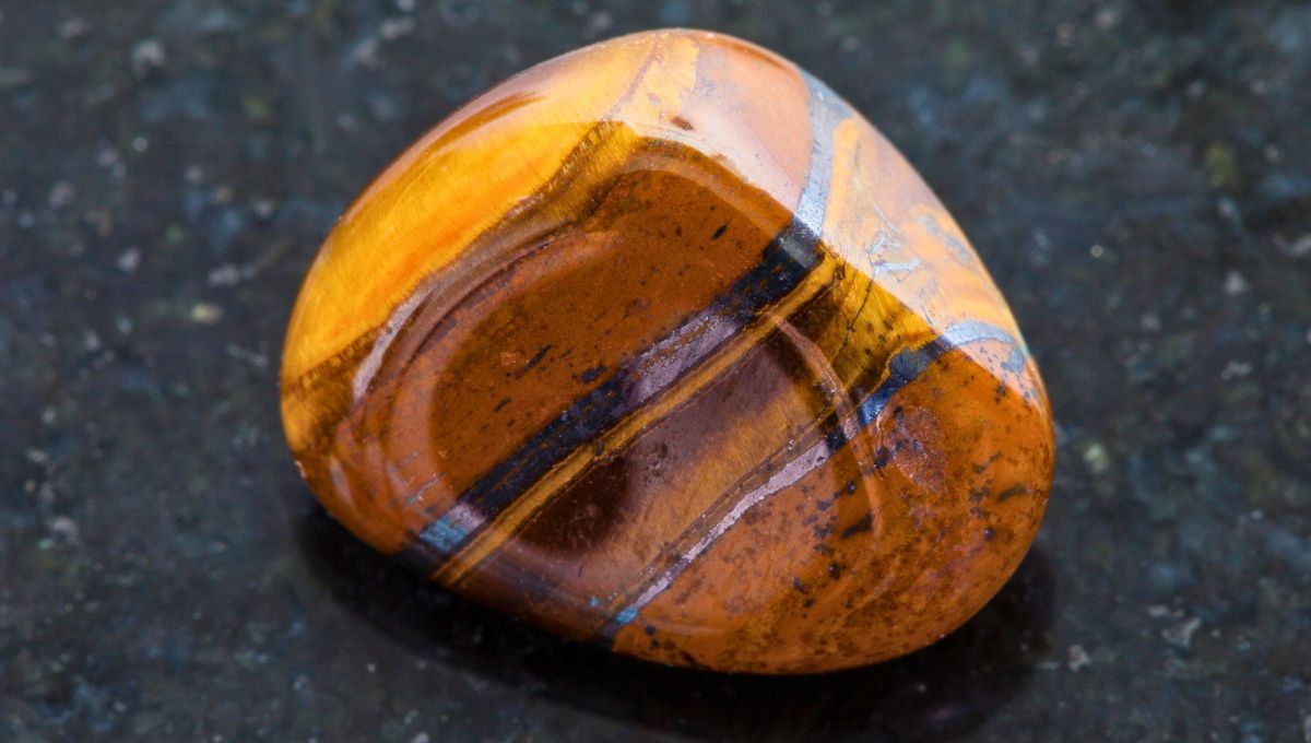 El ojo de tigre se considera un amuleto de protección muy poderoso. El ojo de tigre se considera un amuleto de protección muy poderoso. 