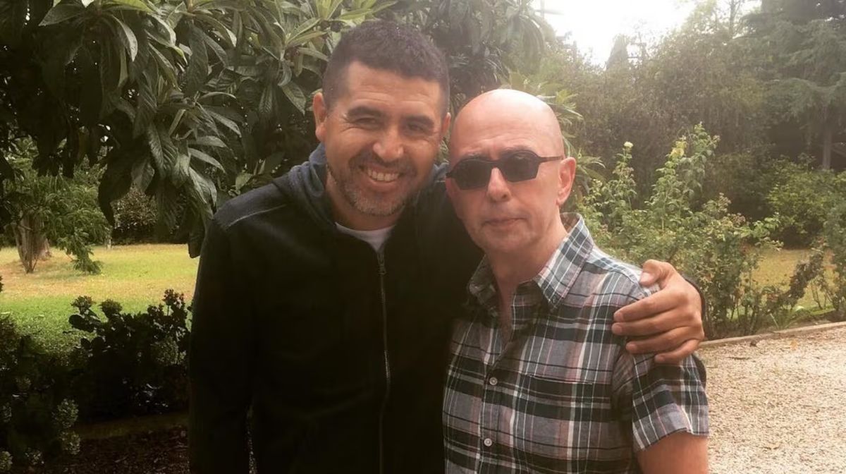 Román Riquelme junto al Indio Solari en una de sus tantas reuniones. Román Riquelme junto al Indio Solari en una de sus tantas reuniones.