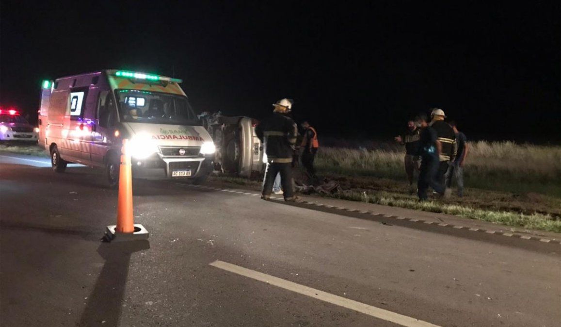 Chocó de frente contra un camión. Fotos Noticias Tornsquit