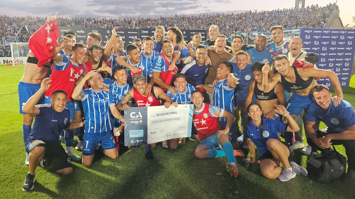 Godoy Cruz eliminó por penales a San Martín de San Juan.