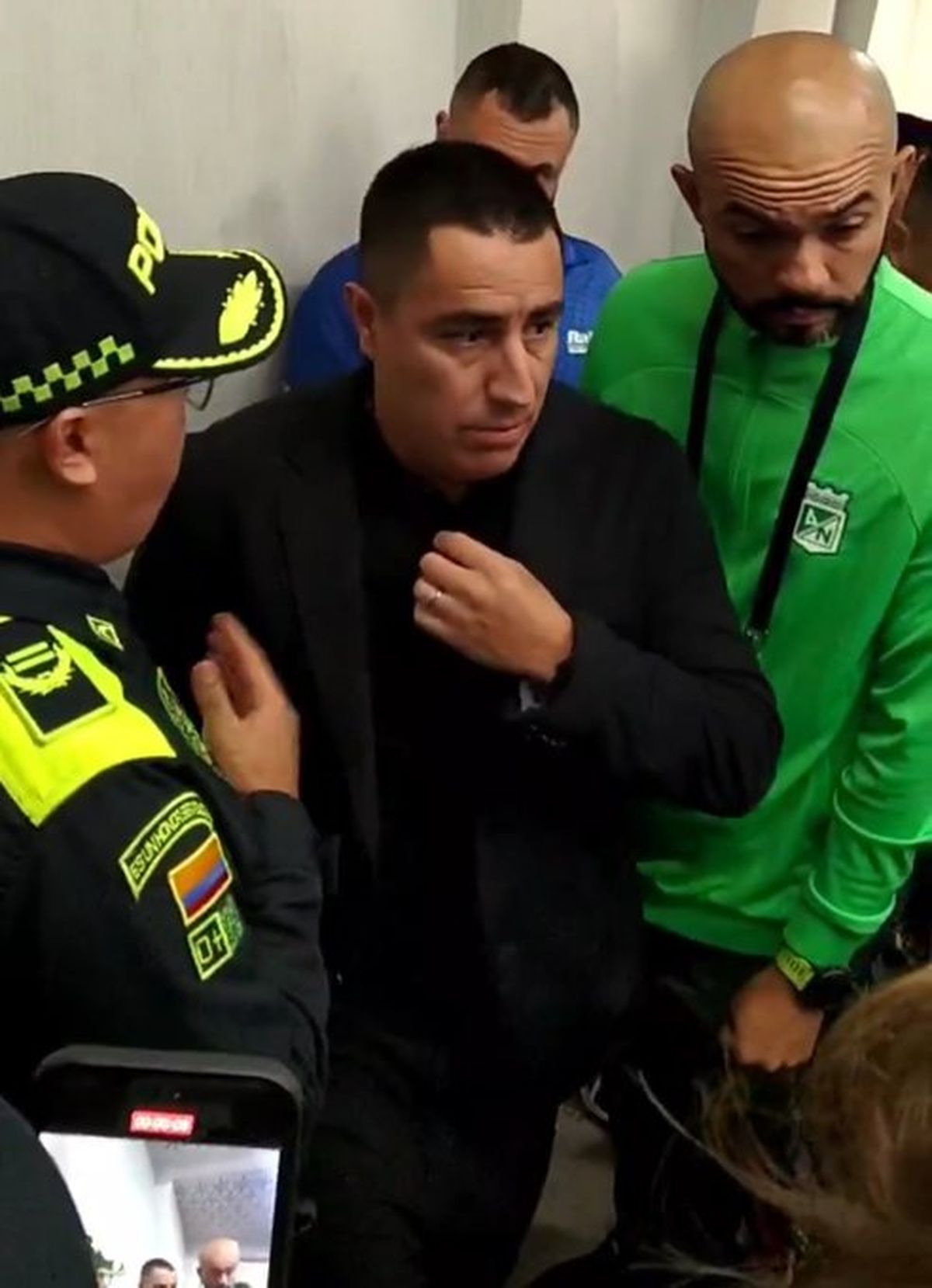 Efraín Juárez y el caso que sacude al fútbol de México. Efraín Juárez y el caso que sacude al fútbol de México.