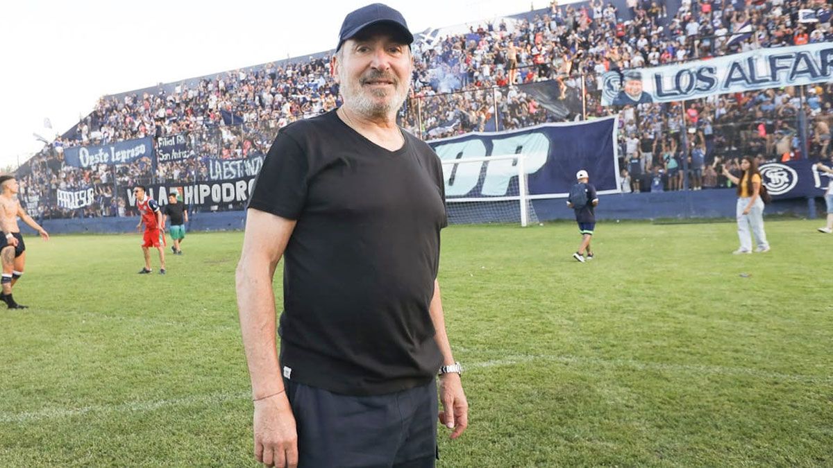 Daniel Vila habló del Superclásico. Independiente Rivadavia compartió zona con River Plate en la Copa de la Liga. Daniel Vila habló del Superclásico. Independiente Rivadavia compartió zona con River Plate en la Copa de la Liga.