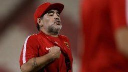 ¿Sorpresa? El Diego bancó a Angelici y pidió un estadio más grande para Boca