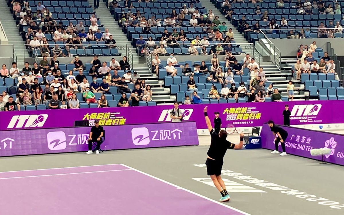 Juan Martín Del Potro volvió al tenis y fue ovacionado Juan Martín Del Potro volvió al tenis y fue ovacionado