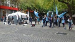 Ciudad multó al SUTE por instalar una carpa en la Peatonal