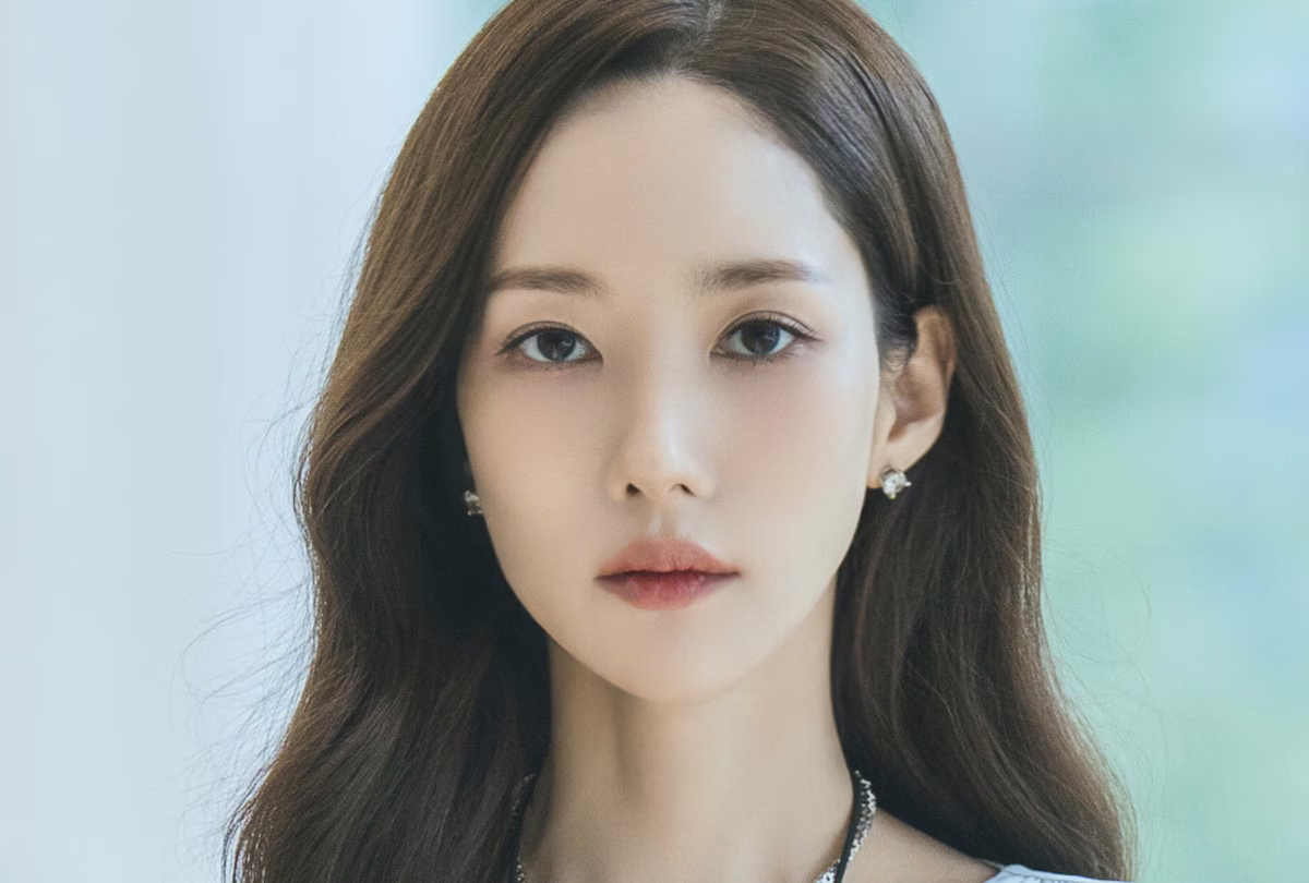 Tiene 12 episodios, acaba de estrenarse y está en Prime Video