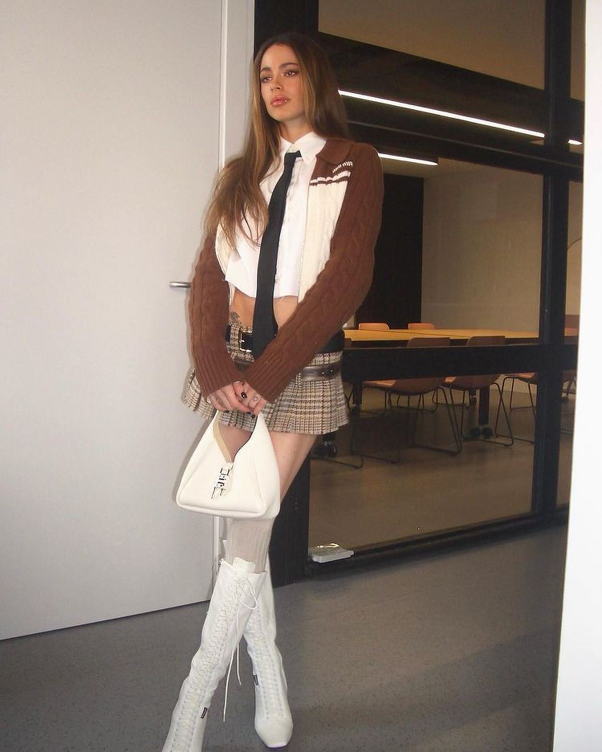 Los portales de España explotaron con el tremendo look de Tini en El Hormiguero.