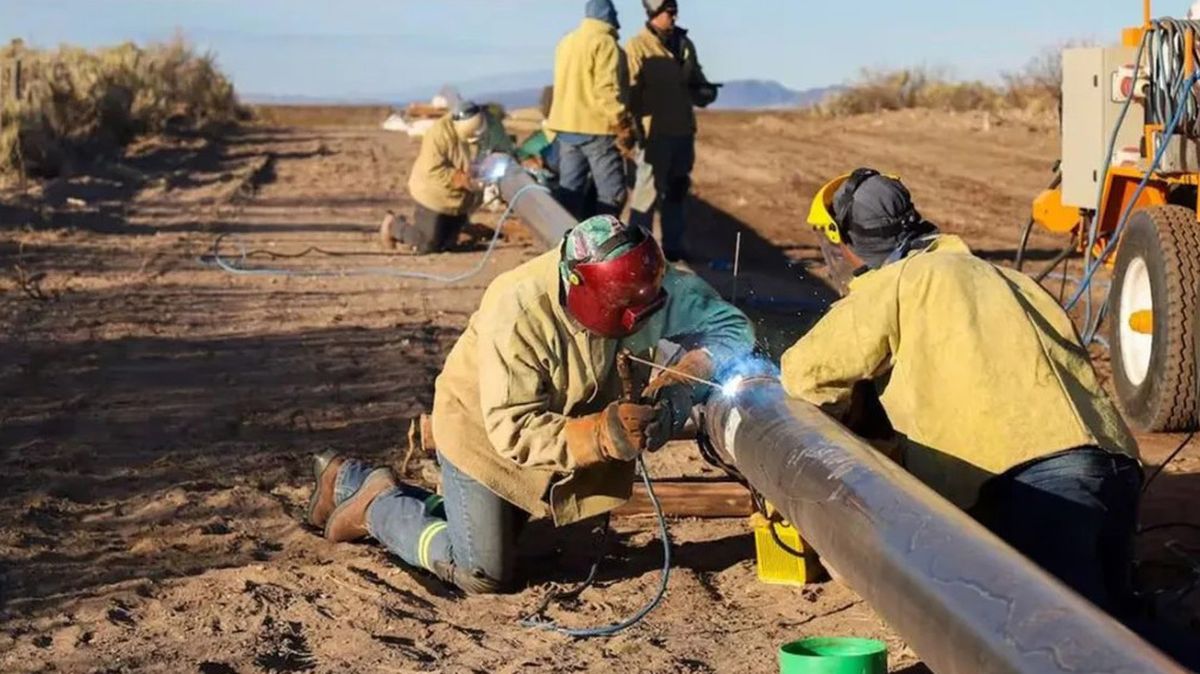 Las obras del gasoducto del Sur están al 90% según Emir Félix.