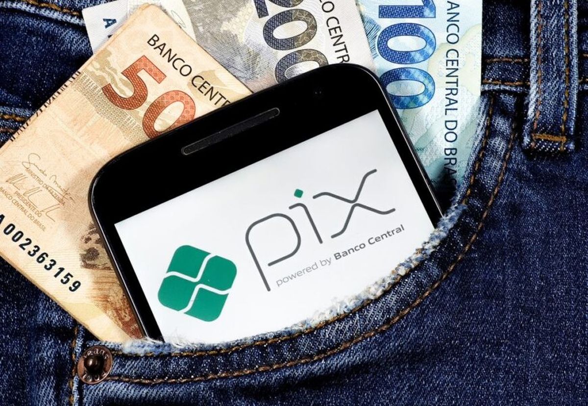 Pix, la novedad para los argentinos para pagar con dólares en reales, sin dinero físico. Pix, la novedad para los argentinos para pagar con dólares en reales, sin dinero físico.