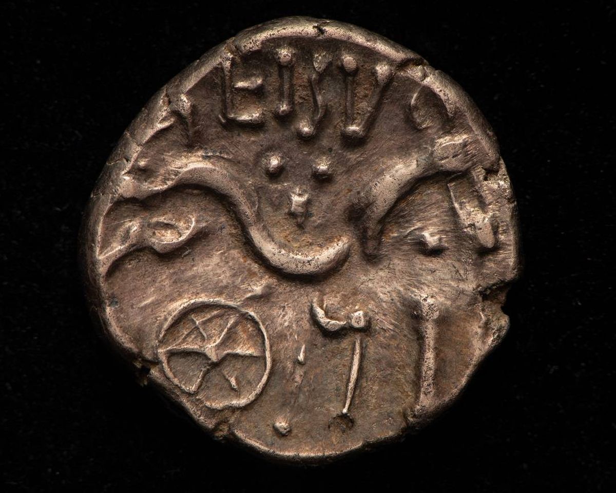 El descubrimiento sorprendió a los arqueólogos. El descubrimiento sorprendió a los arqueólogos.