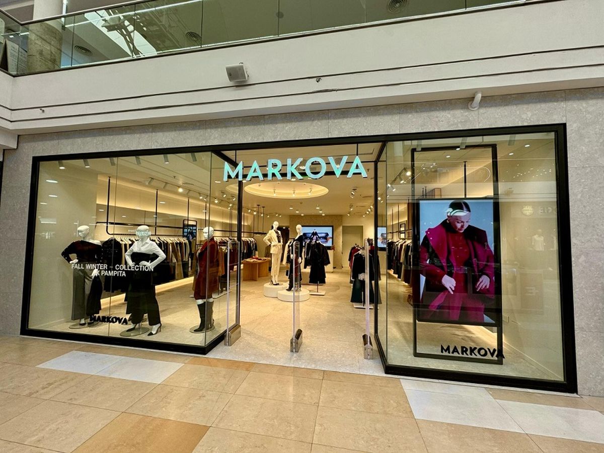 Markova próximamente se muda a la planta baja (ala este) para ofrecer una mejor atención. Markova próximamente se muda a la planta baja (ala este) para ofrecer una mejor atención.