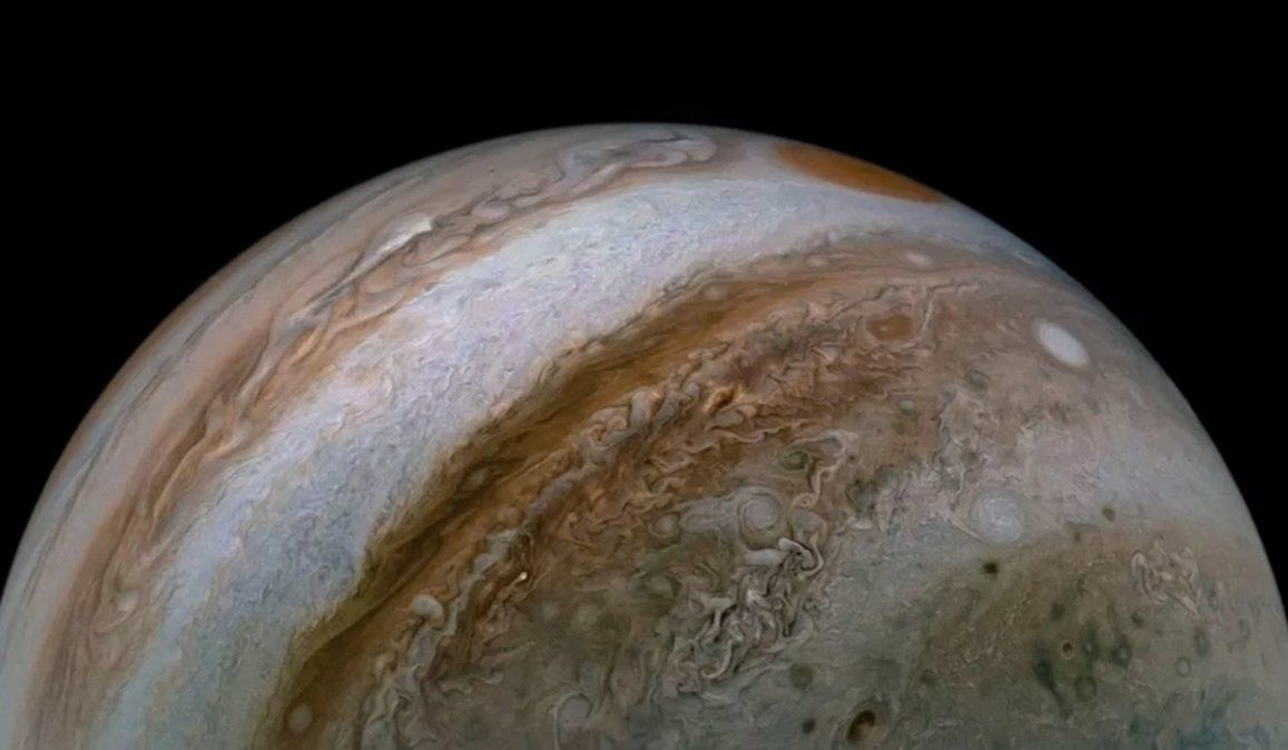 La brillante la explosión de un meteoro en la atmósfera de Júpiter fue posible con la ayuda de la sonda Juno de la NASA